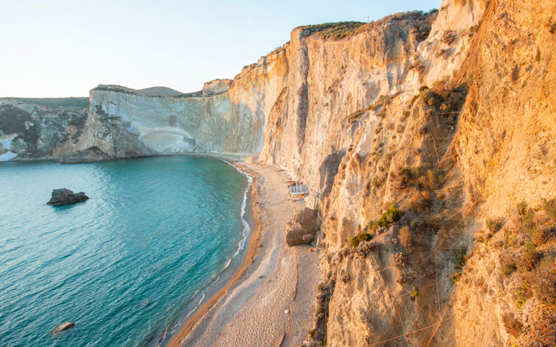 TOUR DI PASQUA NELLA RIVIERA DI ULISSE